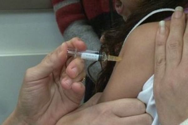Une vaccination contre la rougeole.