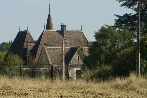 Le château où se sont enfermés les membres de la famille de Védrines avant de rejoindre leur "gourou" à Oxford.