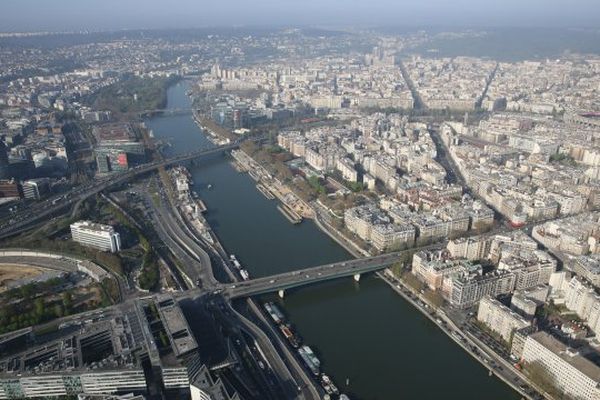 L'agglomération parisienne, vue du ciel.