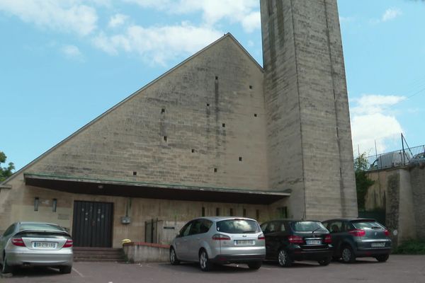 Le bâtiment de l'ancienne pouponnière de Caen (Calvados), en juin 2024.