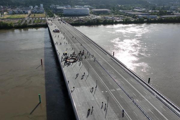 Le pont Simone Veil ouvert aux piétons et aux vélos le 3 juillet 2024.