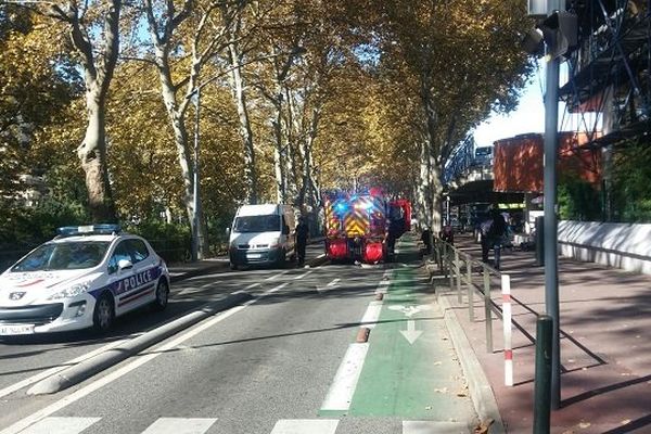 La zone autour de la gare a été sécurisée