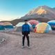 Le Tarbais Mickaël Genais entame depuis ce dimanche 26 janvier 2025 un stage d'acclimitation en Argentine dansle but de gravir l'Aconcagua et l4verest dans quelques mois. Il emmenèra également des personnes en situation de handicap en haut du Pic-du-Midi dans les Pyrénées.