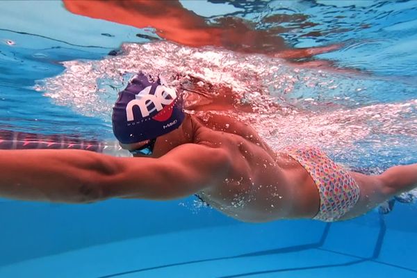 Nageur de formation, Eloi Adjavon pratique le triathlon depuis 5 ans. Le Montpelliérain va disputer ses premiers Jeux olympiques sous la bannière de Togo, mardi 30 juillet à 8 heures.