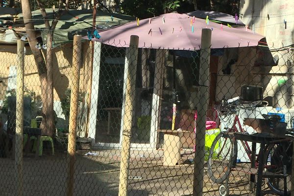 Le camp de Roms dans le 11e arrondissement de Marseille devrait être évacué dans la journée