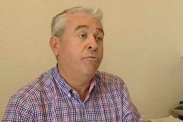 Guy Lauret, l'adjoint au maire de Vendargues, dans l'Hérault, veut que les maires et leurs adjoints soient armés - 9 août 2016