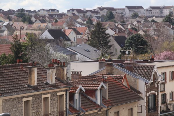 Le maire de Houilles doit trouver 1 million d'euros pour faire face à la baisse des dotations de l'État prévue dans le budget en cours de discussions à l'Assemblée nationale.