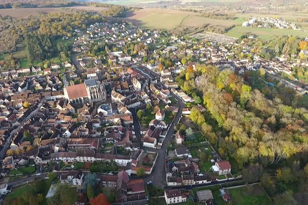 La ville de Saint-Julien-du-Sault (Yonne)