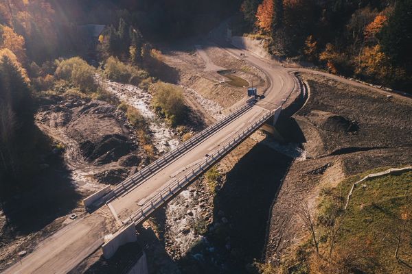 Le nouveau pont du Ravi sur la RD 46 permettant de relier Luchon à Superbagnères (31)