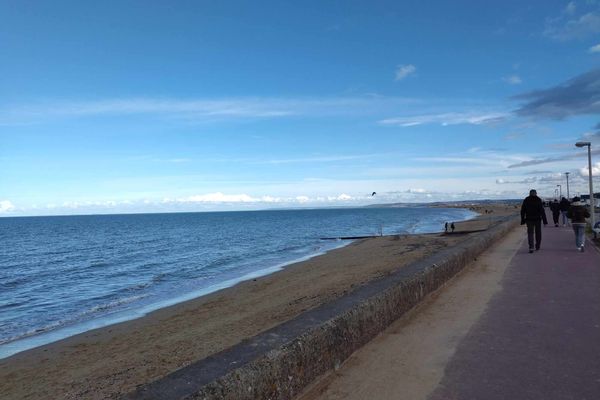 Eclaircies matinales sur la Côte de Nacre (14) ce LUNDI.