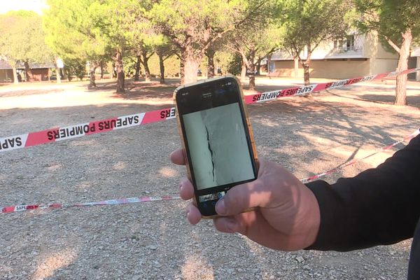 La cité la Bayanne à Istres a été évacuée suite à une fissure jugée inquiètante.