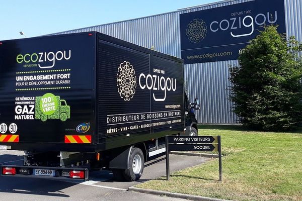 A Vannes, ce camion roule au biogaz pour livrer ses clients.