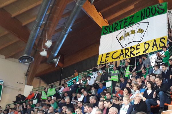 Pour ses supporters, le Limoges CSP a sorti le premier AS...