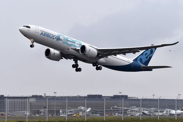 Le premier envol de l'A330neo depuis l'aéroport de Toulouse-Blagnac