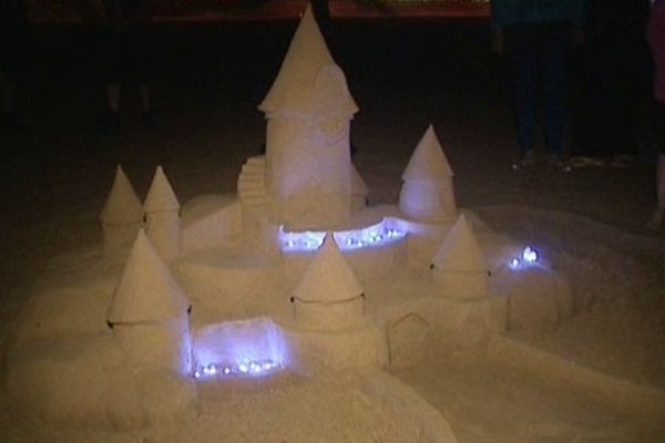 Un château de sable sur la plage de Bray-Dunes, ce mercredi soir.