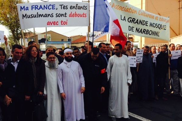 La communauté musulmane de Narbonne marche en hommage aux victimes des attentats - 20 novembre 2015