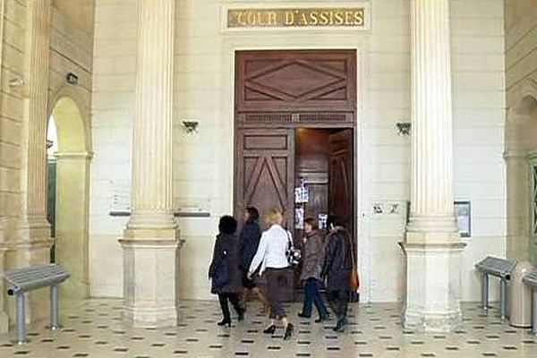 Nîmes - la cour d'assises - 2016.