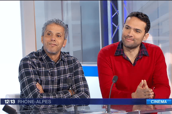 Le comédien Sami Bouajila et le réalisateur Farid Bentoumi sur le plateau du 12/13 Rhône-Alpes - 9/3/16