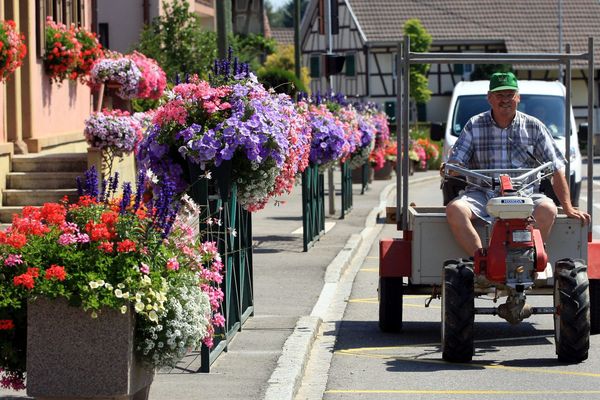 Villes et villages fleuris d'Alsace. La commune de  Ranspach-le-Bas (Haut-Rhin).