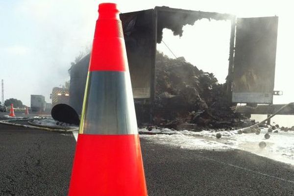 A Florensac, la remorque transportant des melons a entièrement flambé