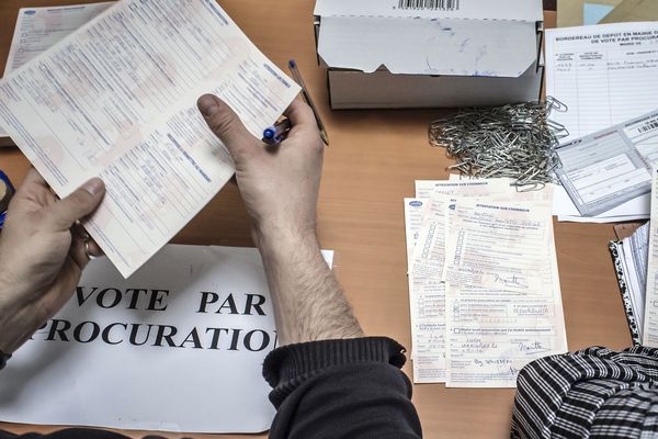 Pour l'instant la mairie de Toulouse a reçu 3000 procurations pour le 2ème tour des municipales contre 3400 au 1er tour.