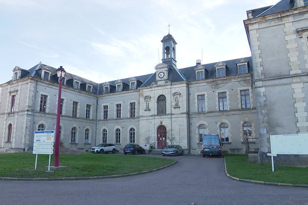 Le centre hospitalier de Château-Chinon manque cruellement de médecins depuis plusieurs années.