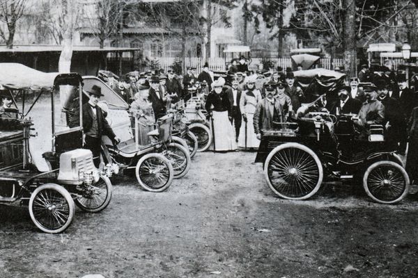 Clémence Hirtzlin, première femme pilote automobile d'Allemagne