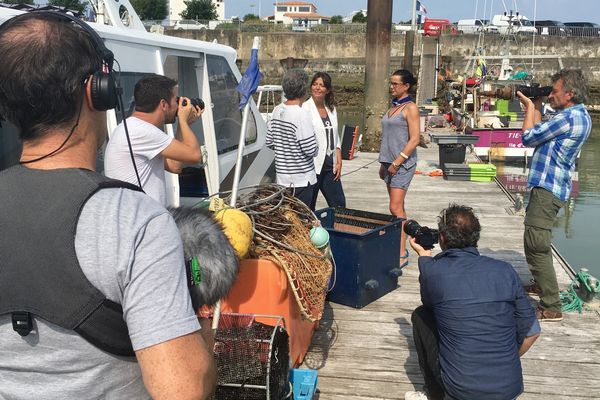 Carinne Teyssandier et l'équipe des escapades de Petitrenaud en tournage à Royan, le 24 août 2017