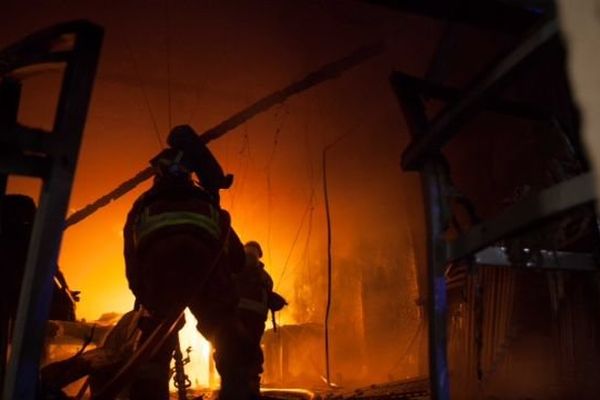 L'incendie place felix barret quartier préfecture a détruit une brasserie