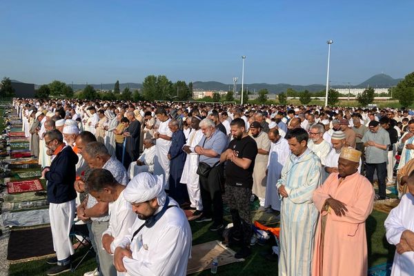 Mercredi 28 juin, environ 5 000 musulmans étaient rassemblés au stade des Gravanches de Clermont-Ferrand pour la fête de l'l’Aïd-el-Kébir.