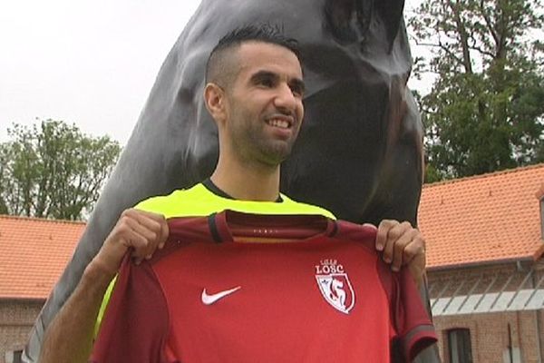 Mounir Obbadi, nouveau milieu de terrain du LOSC, ce lundi au Domaine de Luchin