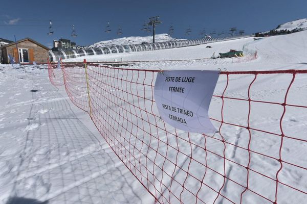 L'accident s'est produit le 8 avril 2017 sur la piste de luge de la station de ski La Pierre Saint-Martin dans les Pyrénées-Atlantiques