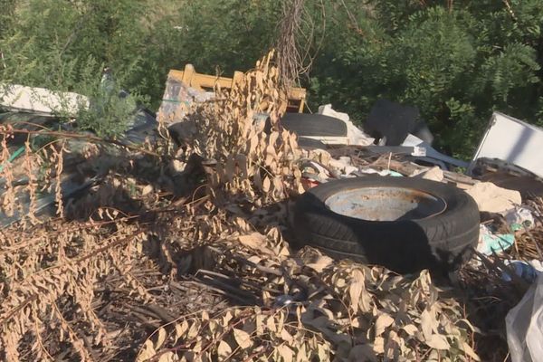 Les dépôts sauvages fleurissent à Bastia.