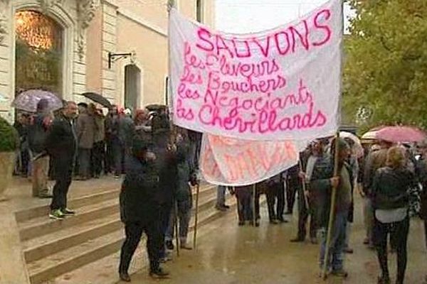 Alès (Gard) - manifestation des éleveurs et bouchers pour la réouverture de l'abattoir - 4 novembre 2015.