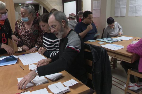 Pénurie d'assesseurs à Brive