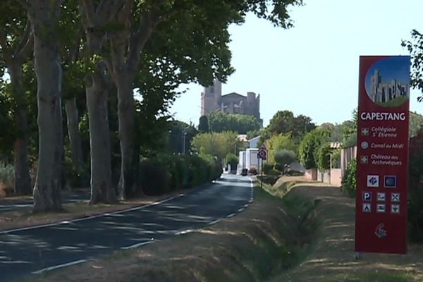 Capestang (Hérault) - Dans le village natal du pilote, les habitants sont émus et en colère après le terrible crash de Générac - 2019.