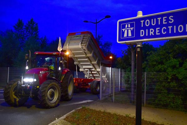 Une action similaire a eu lieu à Feyzin.