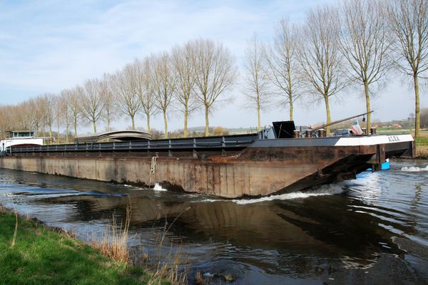 Le canal Seine-Nord doit relier le bassin de la Seine et le canal Nord-Escaut. 