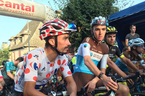 Julian Alaphilippe et Romain Bardet lors du Critérium de Marcolès, le 8 août 2018, dans le Cantal