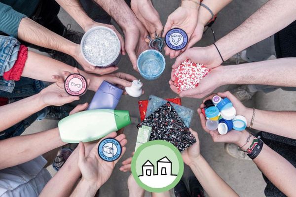 Precious Plastic est un mouvement mondial visant au recyclage citoyen et local des plastiques