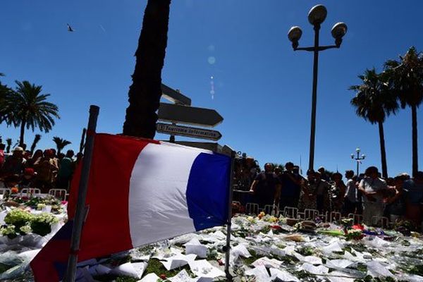 Le mémorial en hommage aux victimes sur la Promenade des Anglais à Nice