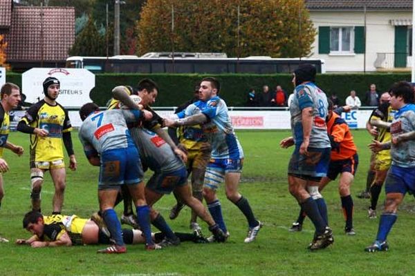 l'équipe de Rugby de Saint-Marcellin a fêté ses 100 ans en 2012 