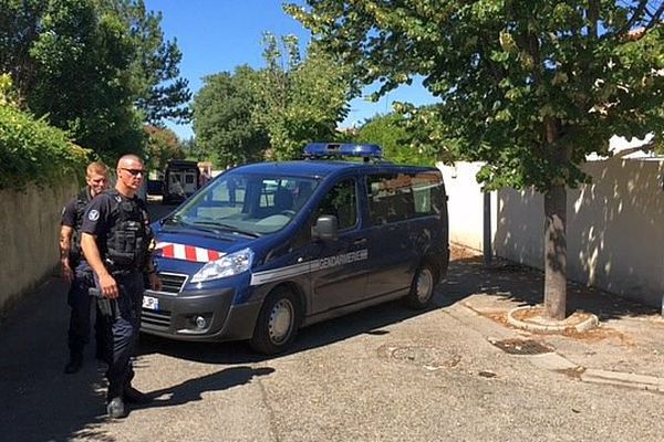 Bouillargues (Gard) - un homme d'une trentaine d'années abattu de plusieurs coups de feu - 1 août 2016.