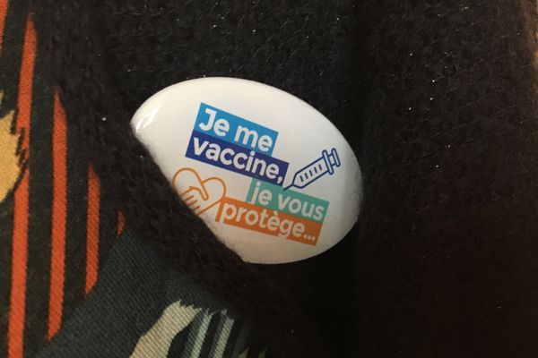 Les soignants sont invités à se faire vacciner contre la grippe pour ne pas la transmettre à des patients fragilisés par d'autres pathologies.