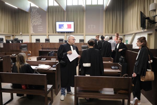 Le procès de l'ancien légionnaire roumain et d'une vingtaine d'autres prévenus s'est ouvert lundi 16 mai 2022 devant le tribunal correctionnel de Marseille (Bouches-du-Rhône).