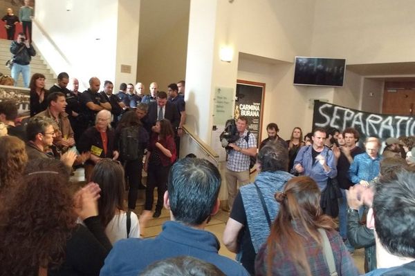 Occupation du théâtre du Capitole à Toulouse par les intermittents du spectacle