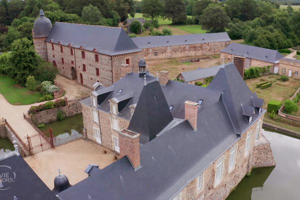 Sur la route des joyaux de la Mayenne, le château des Arcis à Meslay-du-Maine