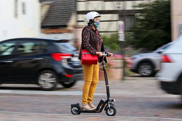 L'usage des trottinettes électriques est règlementé par un décret du 23 octobre 2019.