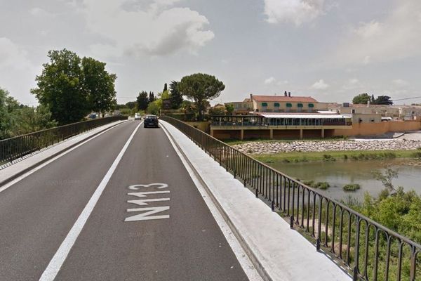 Lunel (Hérault) - pont sur le Vidourle - archives