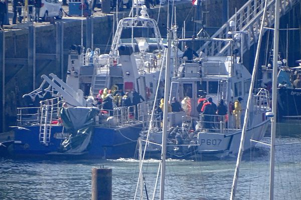 33 personnes dont 10 enfants ont pu être sauvées.